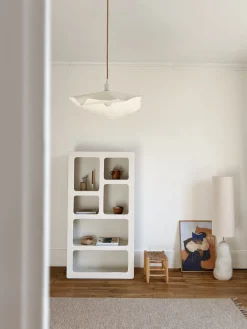 Armoire Mykonos effet beton ciré blanc cassé