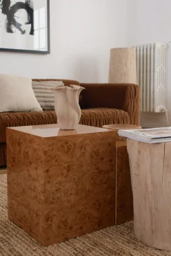 Bout de canapé façon loupe d’orme