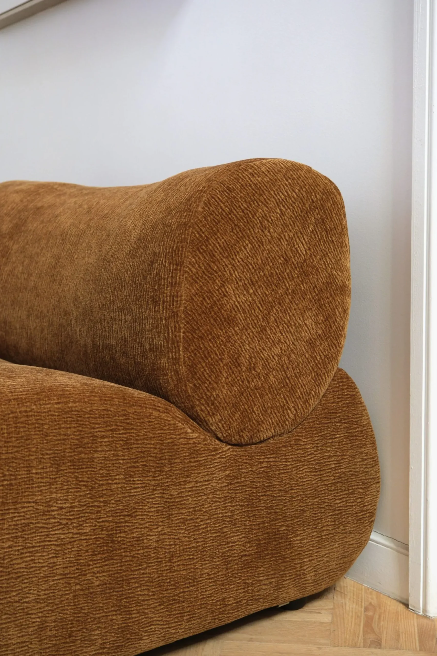 Chauffeuse en velours marron / beige