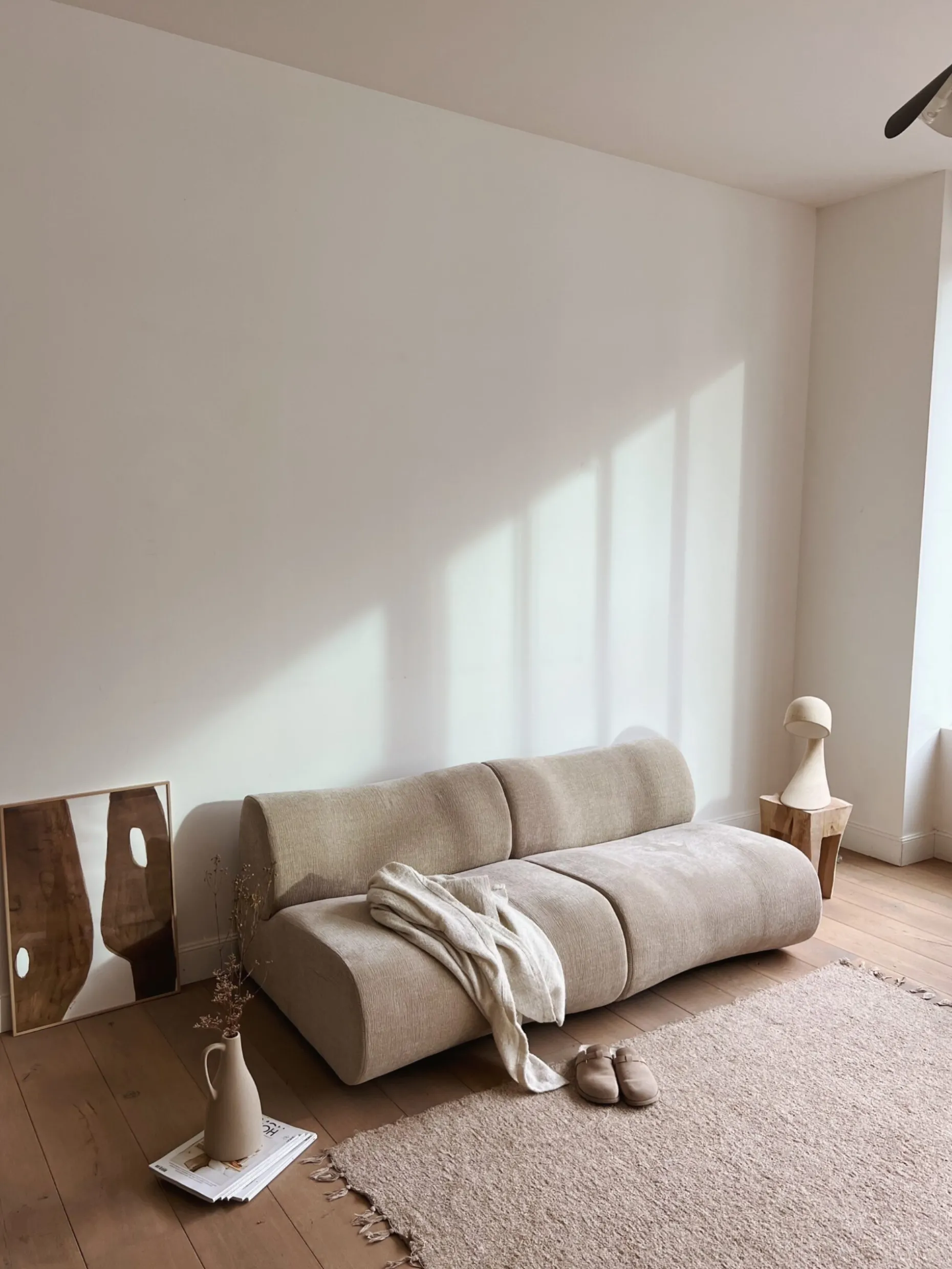 Chauffeuse en velours marron / beige