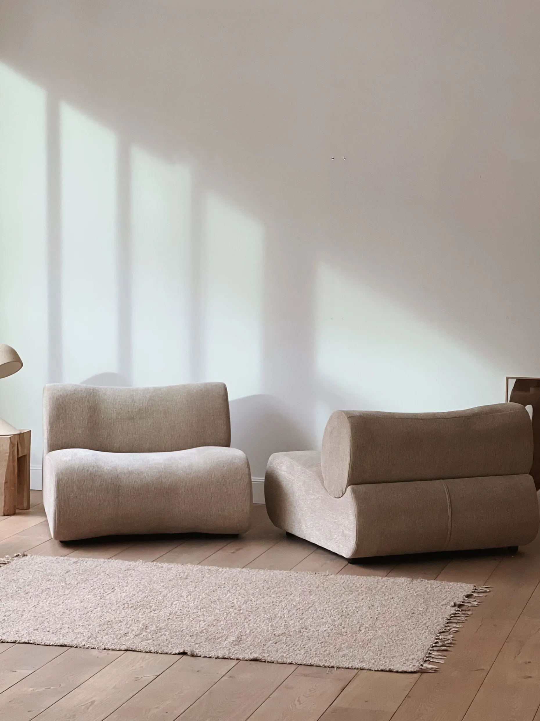 Chauffeuse en velours marron / beige