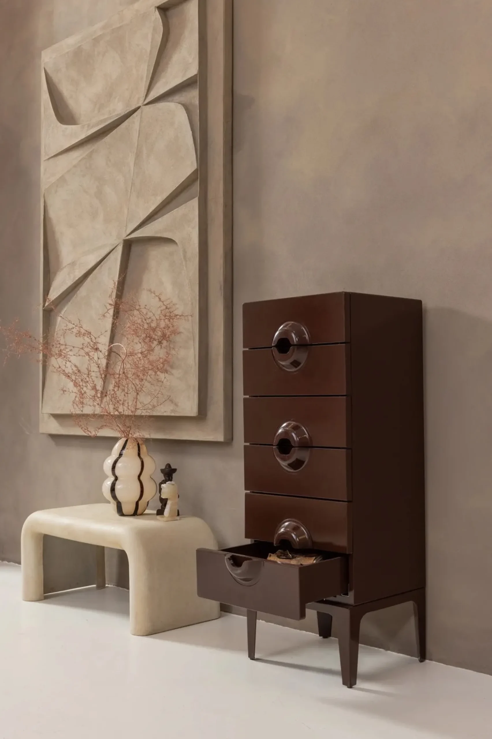 Chiffonnier en métal brun