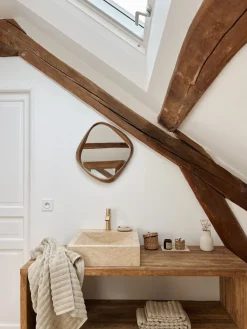 Console en teck recyclé – salle de bain