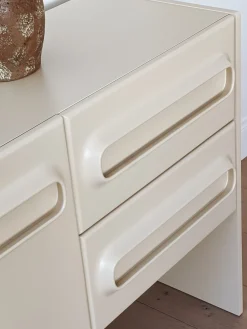 Enfilade space crème