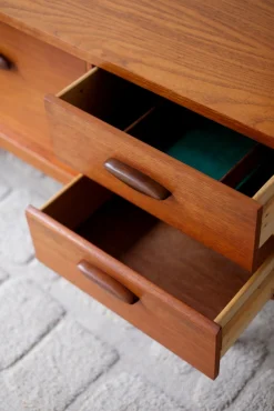 Enfilade vintage en teck Gabrielle