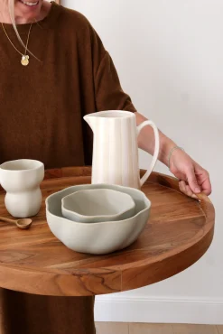 Grand plateau de service en bois