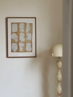 Lampadaire moderniste en métal