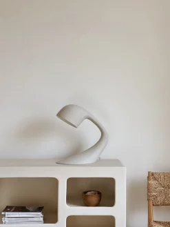 Lampe à poser design en papier mâché