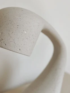 Lampe à poser design en papier mâché