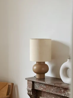 Lampe en céramique marron