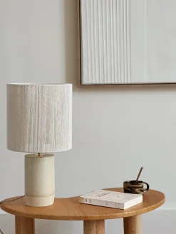 Lampe en grès “Isaure” avec abat jour tissé écru