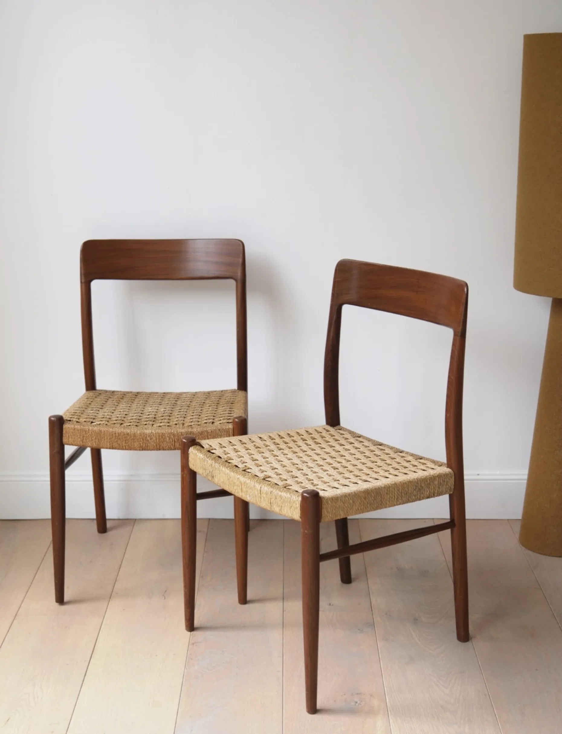 Paire de chaises vintage style Moller