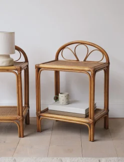 Paire de chevets vintage en rotin