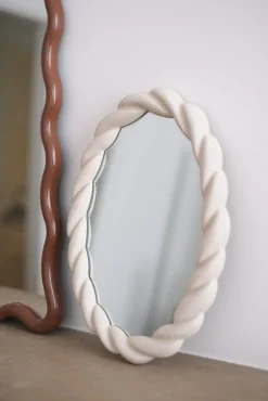 Petit miroir organique écru
