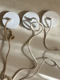 Plafonnier blanc électrifié