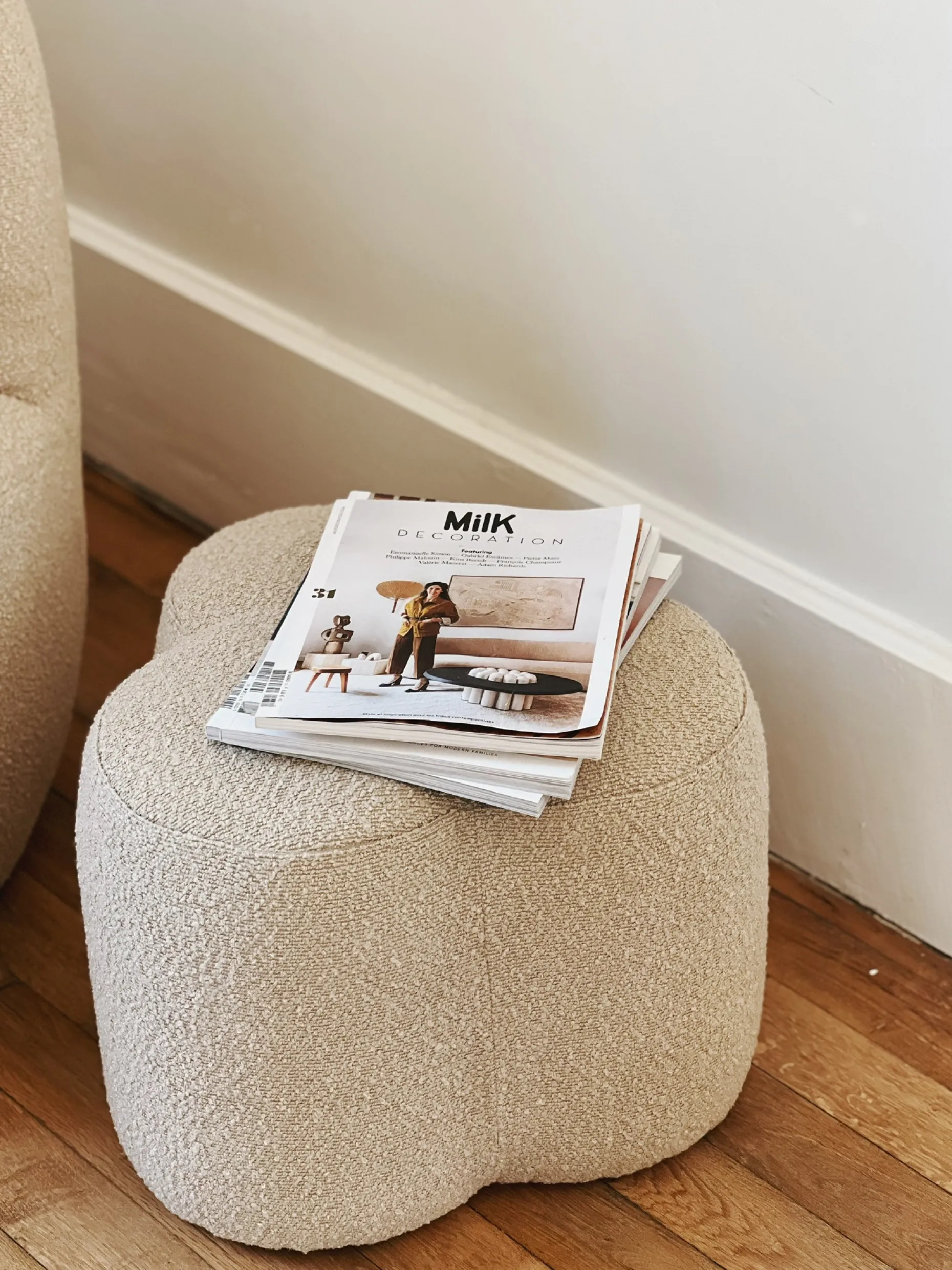 Pouf bouclette trèfle beige