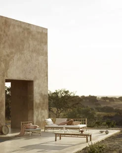 Table basse de jardin en bambou