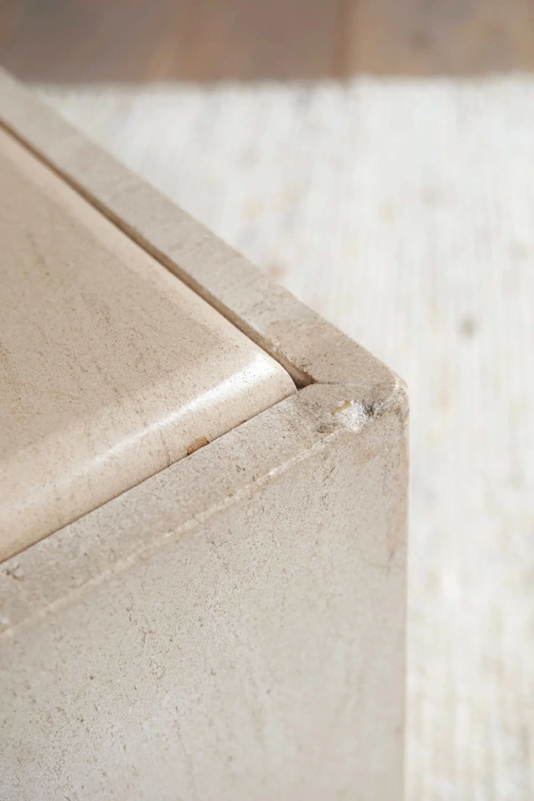 Table basse en travertin vintage