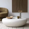 Table basse forme organique en microciment