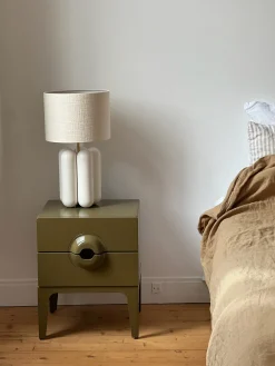 Table de chevet vert olive