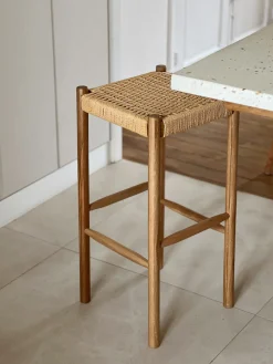 Tabouret de bar tressé en chêne