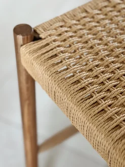 Tabouret de bar tressé en chêne