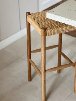 Tabouret de bar tressé en chêne