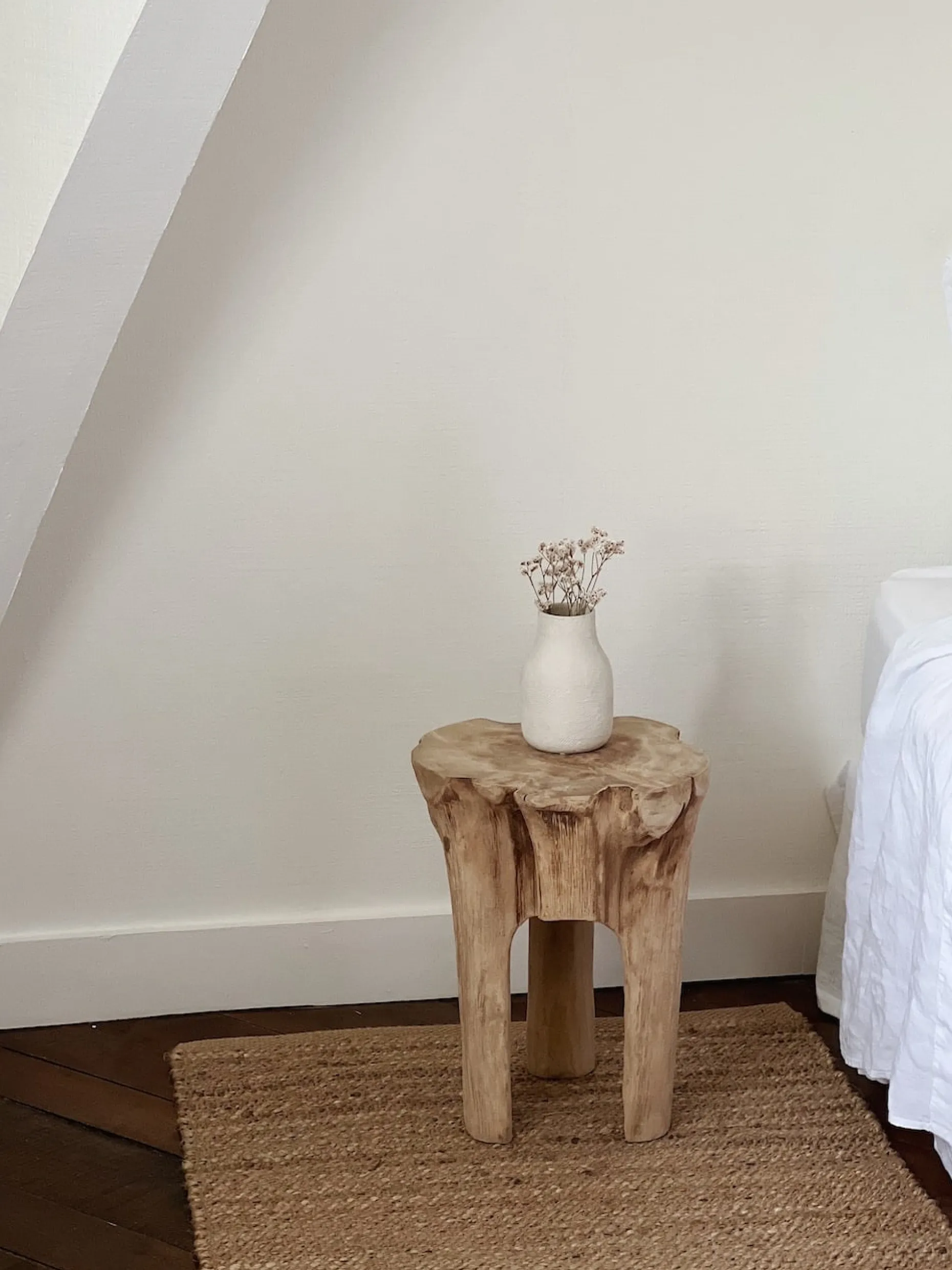 Tabouret trepied en teck recyclé