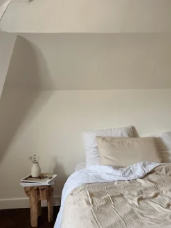 Tabouret trepied en teck recyclé