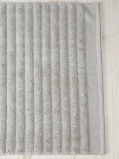 Tapis de salle de bain en coton beige