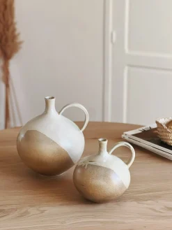 Vase céramique rond avec anse